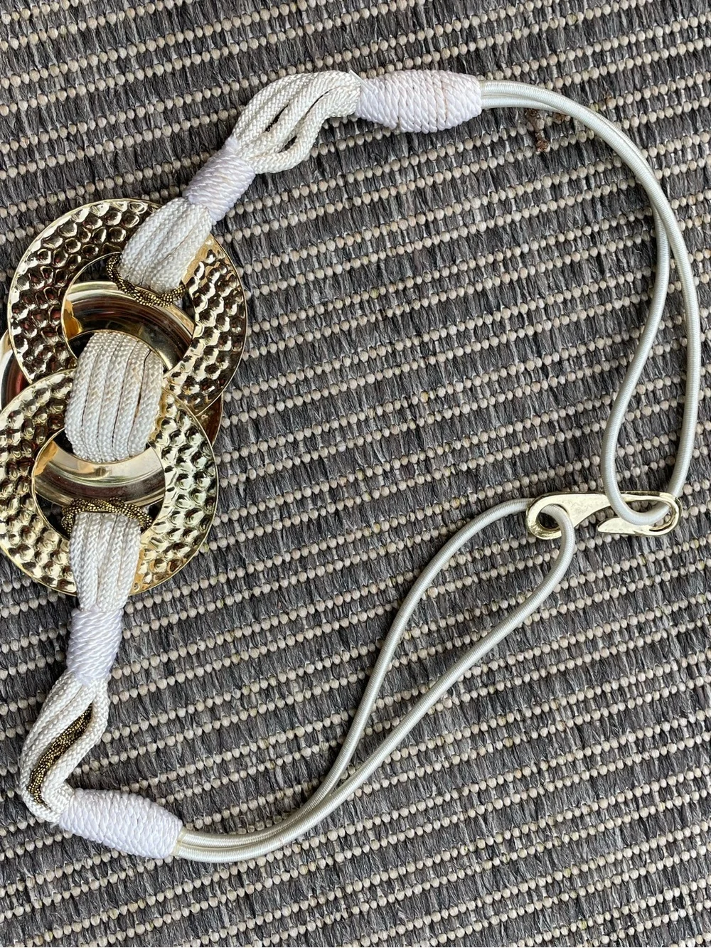Vintage  80’s White Stretch Cinch Belt with Hammered Gold Ring Buckle